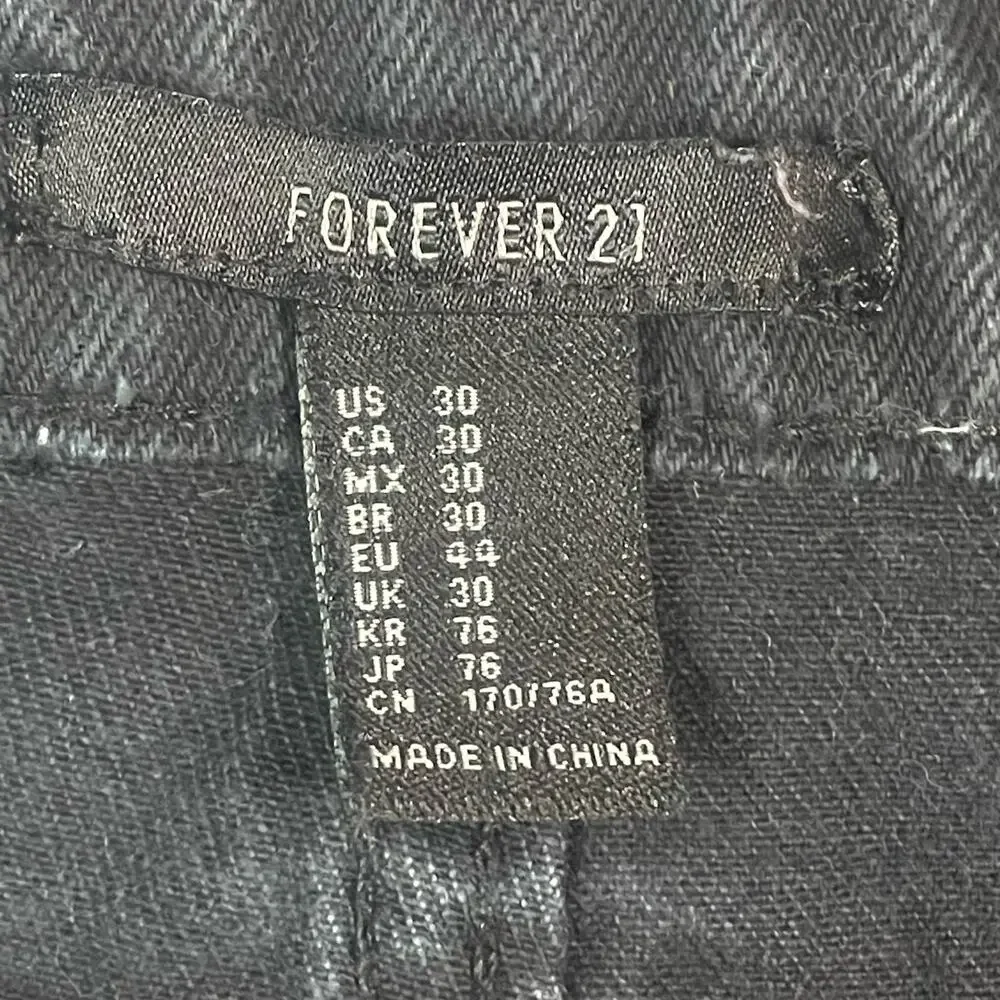 Forever 21 Black‎ Denim Decorative Cutoff Shorts Womens Size 30 Distressed